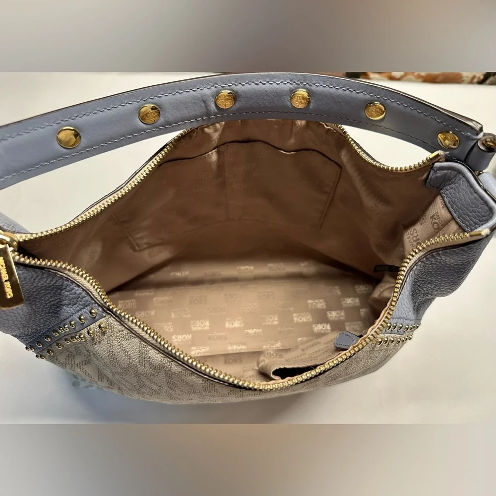 Michael Kors Blue and Cream Women's Bag